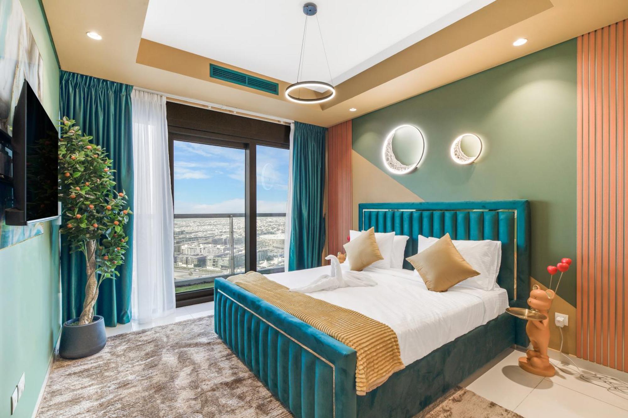 Apartment Sky Pool Gem With Iconic Burj Khalifa Views 3br In Paramount Midtown Dubai