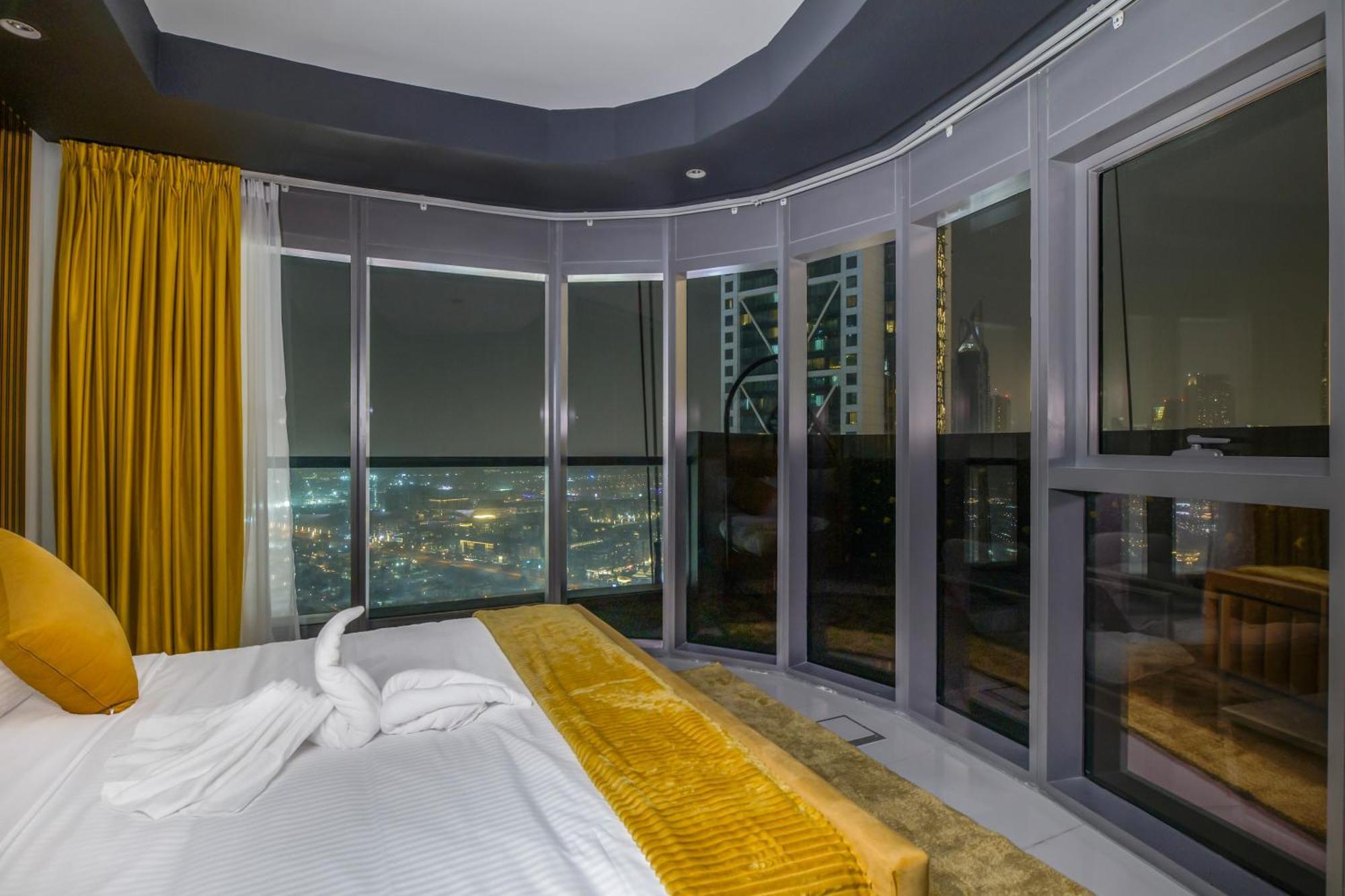 Sky Pool Gem With Iconic Burj Khalifa Views 3br In Paramount Midtown * Dubai