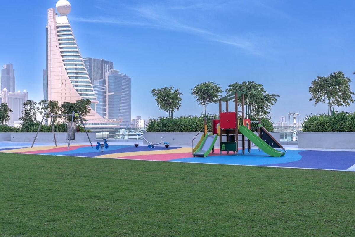 Vogue Al Wasl 1 West 33rd Floor With Sea View , Prime Location Walkable To Metro, Easy Access To Sheikh Zayed Road & World Trade Centre * Dubai