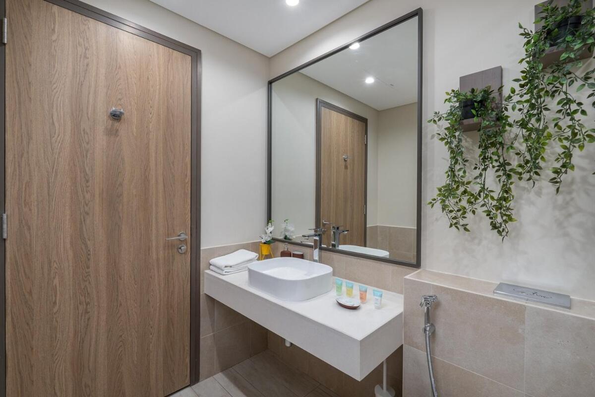 Vogue Al Wasl 1 West 33rd Floor With Sea View , Prime Location Walkable To Metro, Easy Access To Sheikh Zayed Road & World Trade Centre Dubai