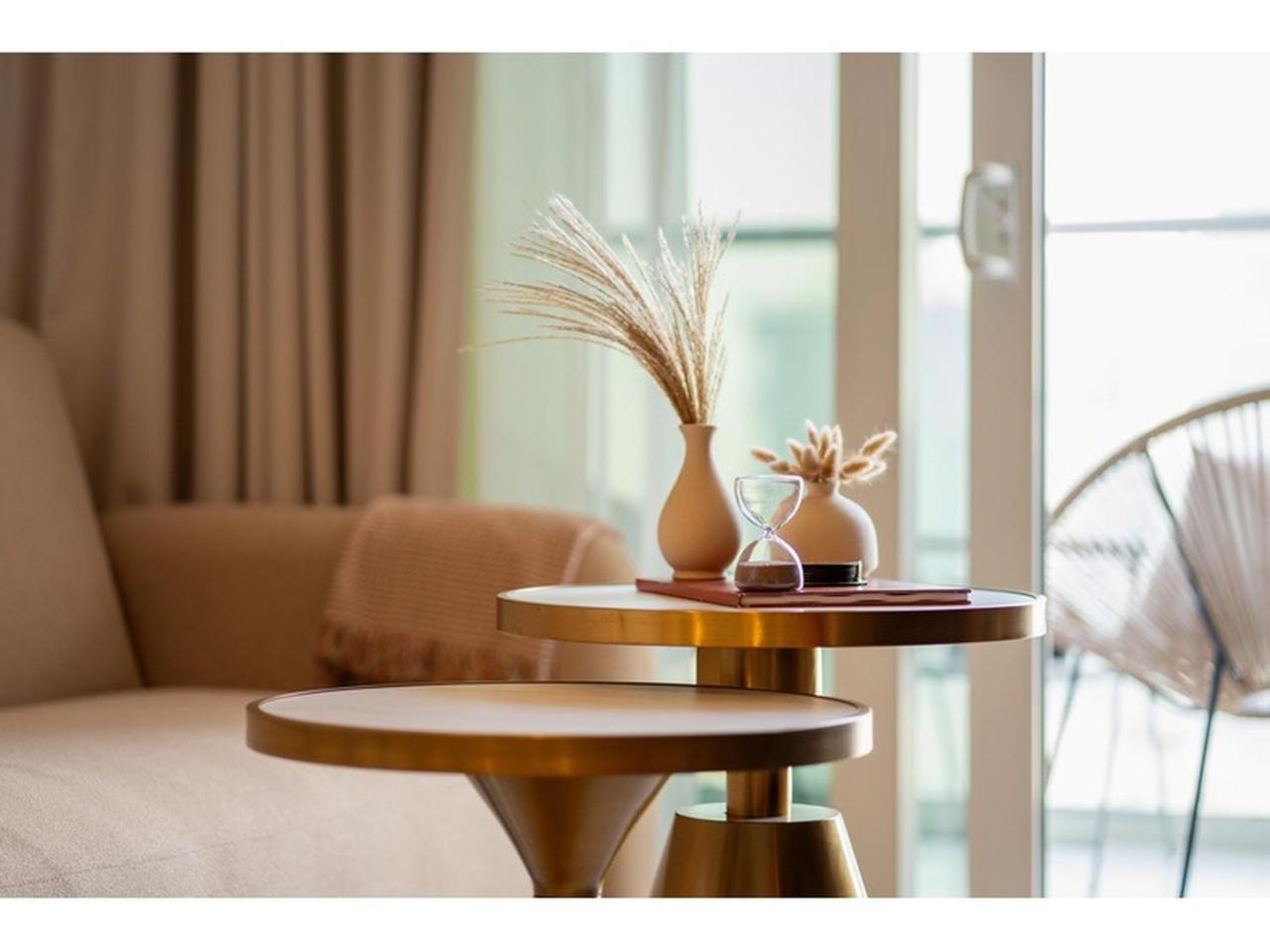 Keyrock Living - Stylish 1br With Pool Access Dubai