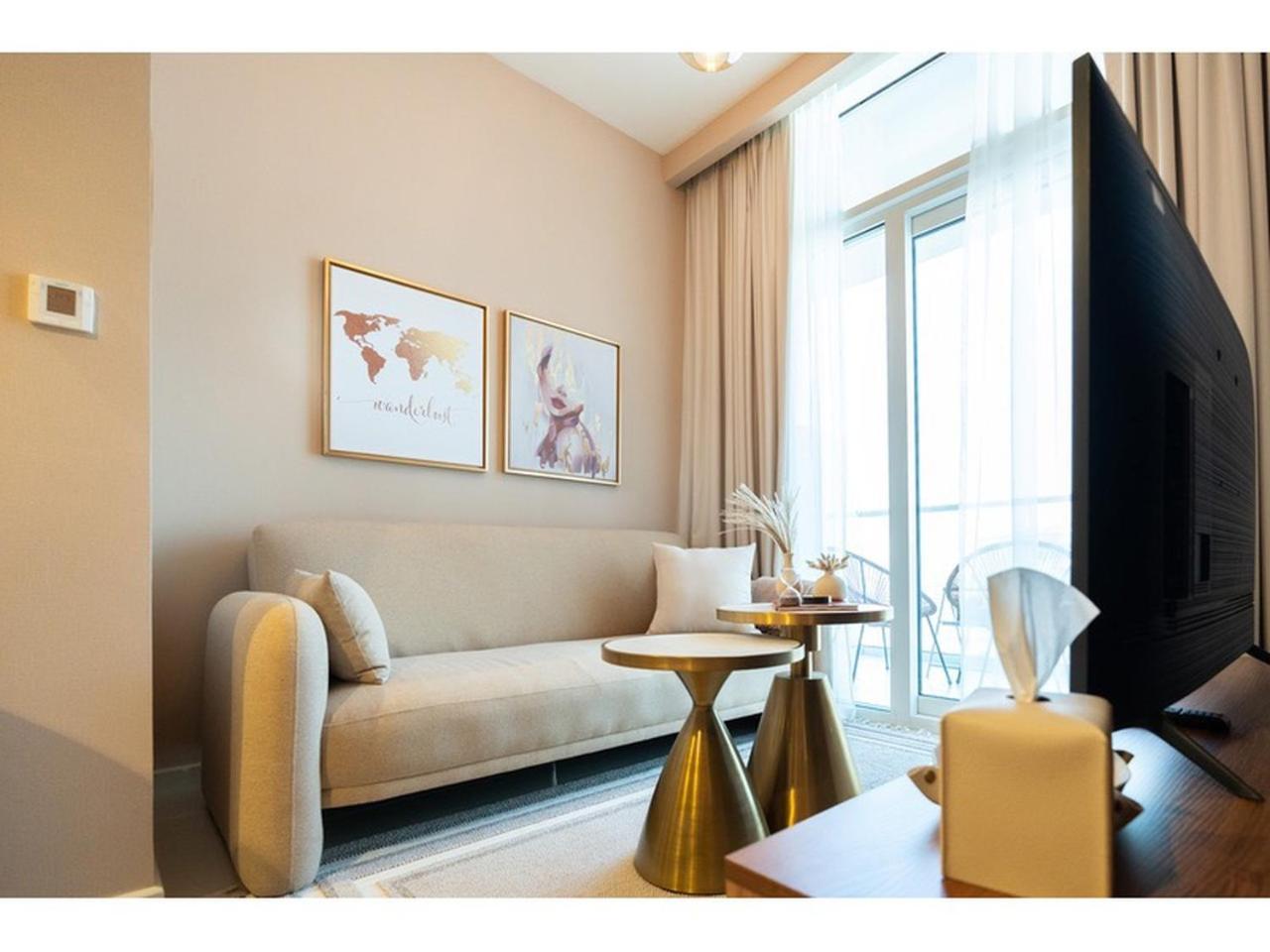 Keyrock Living - Stylish 1br With Pool Access Apartment