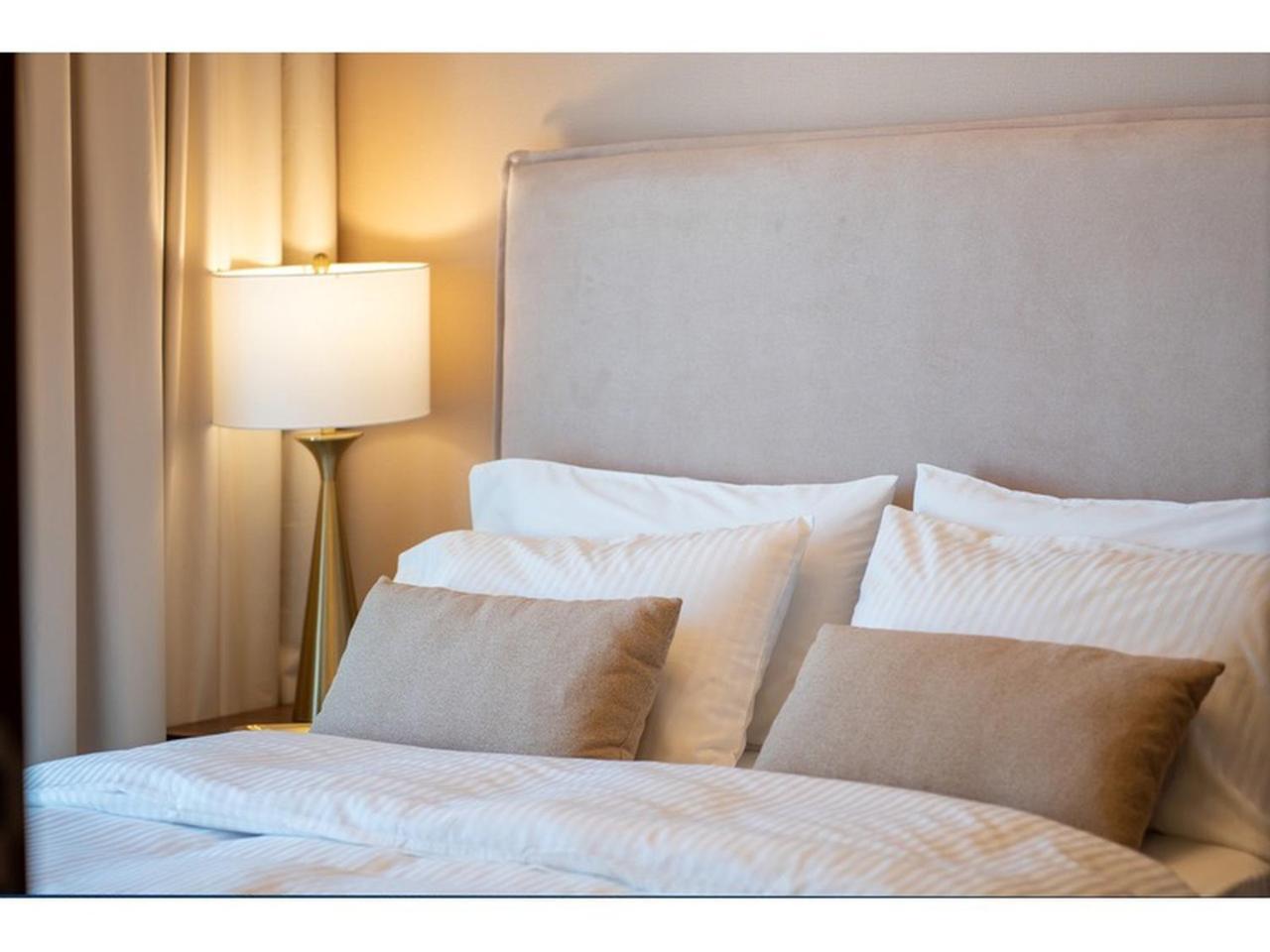 Keyrock Living - Stylish 1br With Pool Access Apartment Dubai