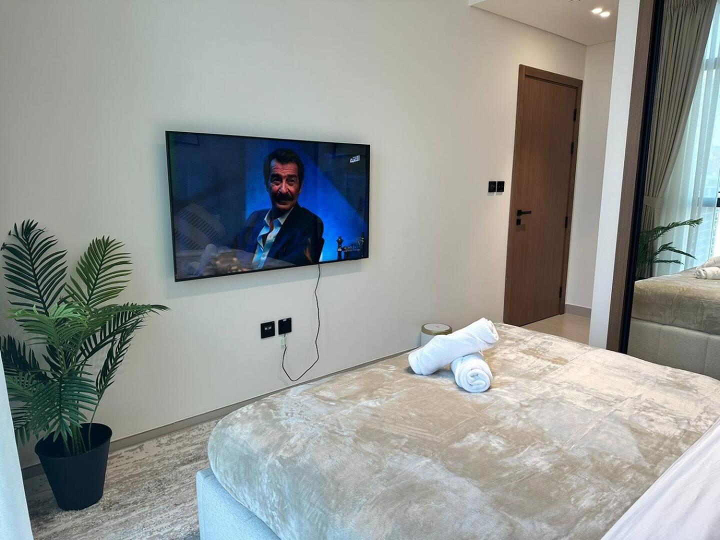 Apartment Stylish 2 Bedroom With Private Pool Jvc *