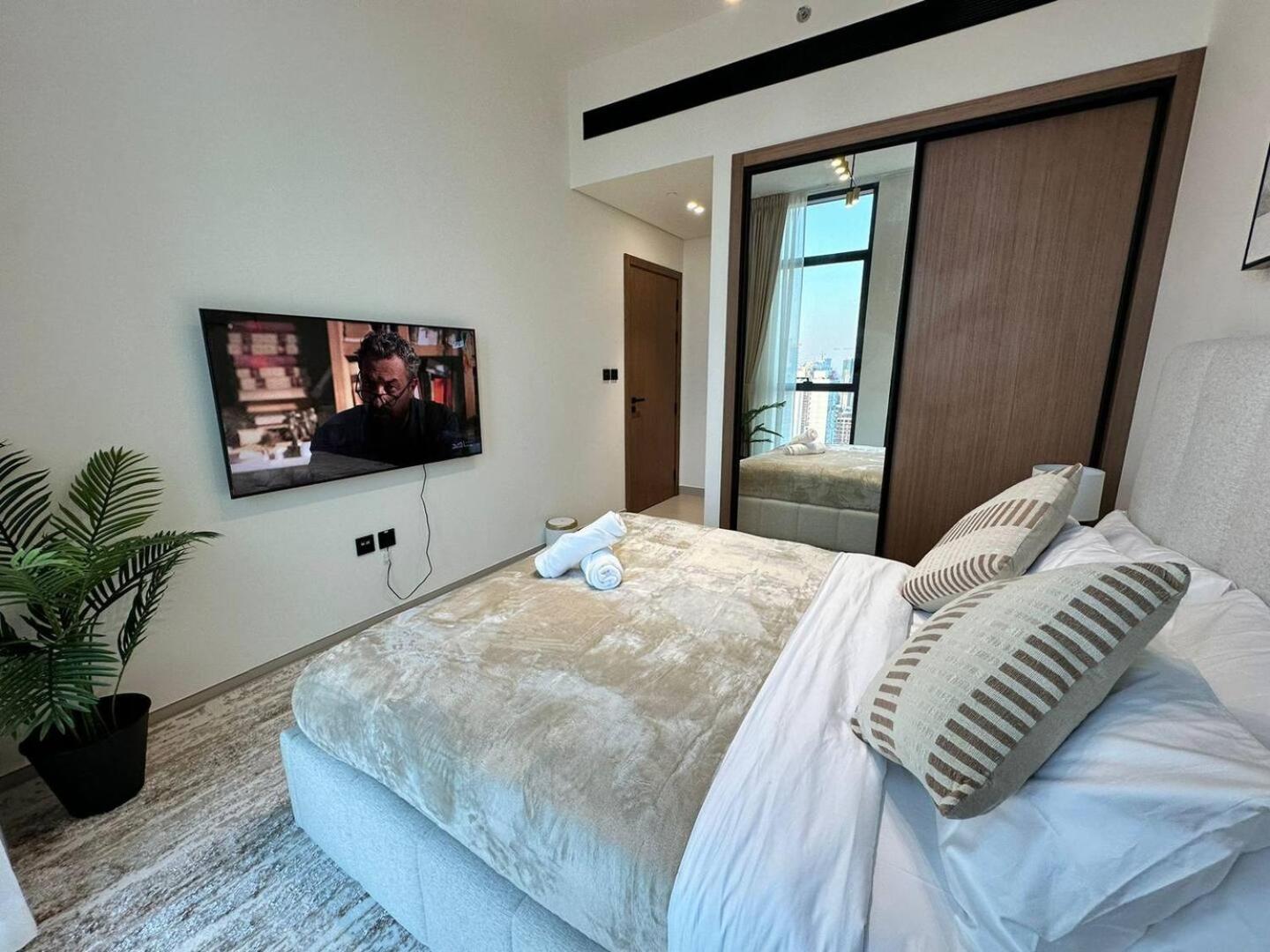 Stylish 2 Bedroom With Private Pool Jvc Dubai
