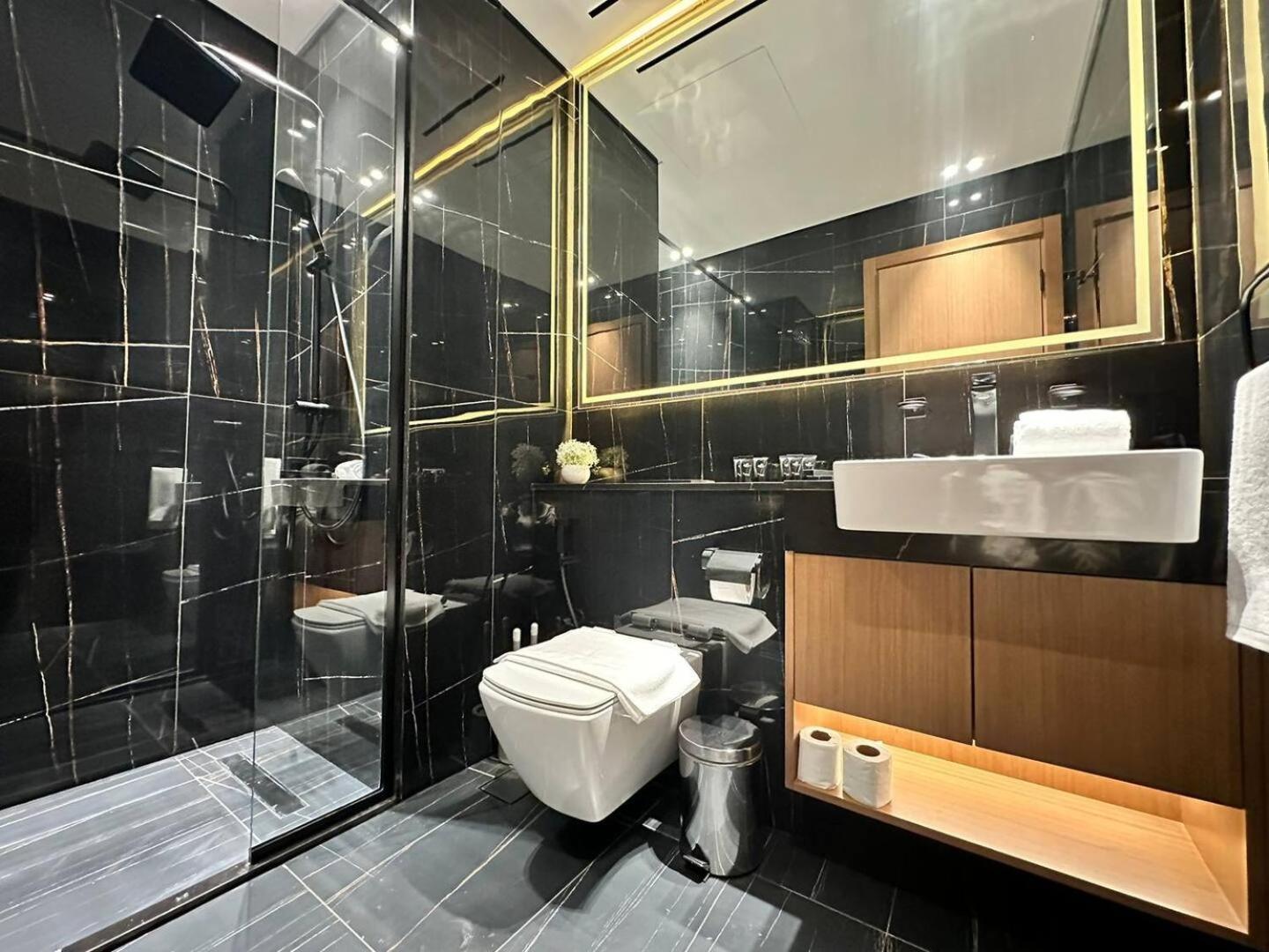 Apartment Stylish 2 Bedroom With Private Pool Jvc Dubai