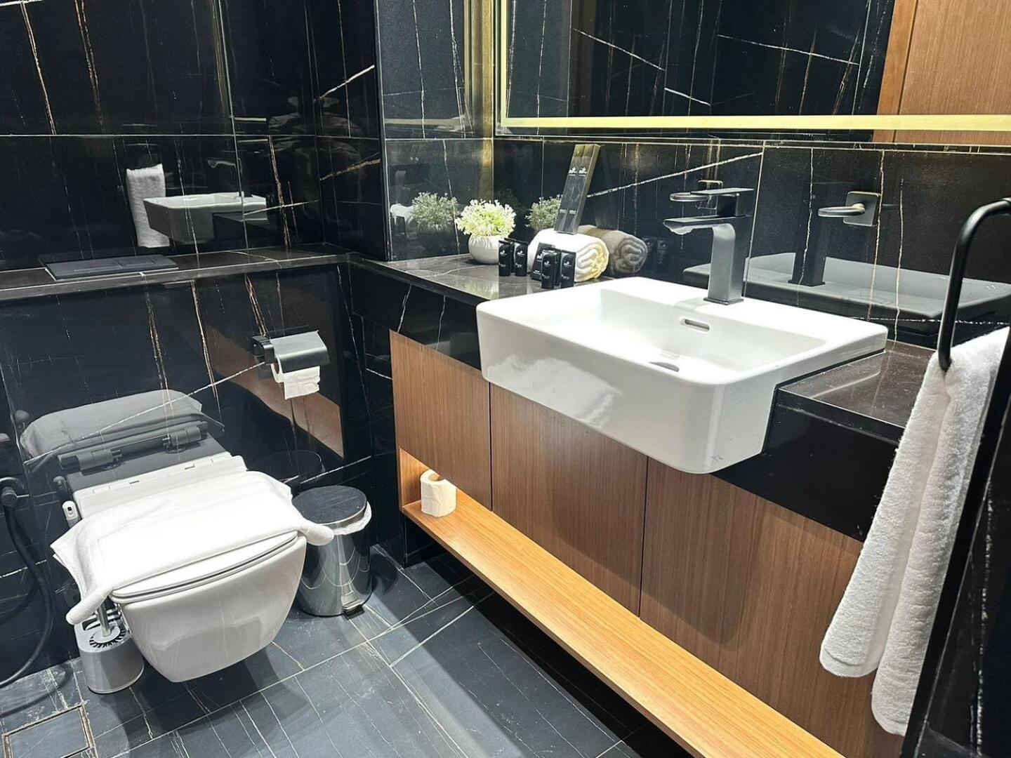 Stylish 2 Bedroom With Private Pool Jvc *