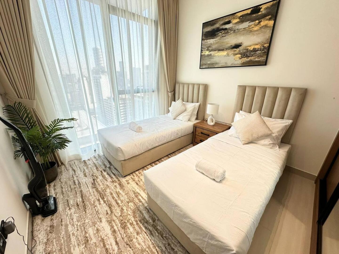 Stylish 2 Bedroom With Private Pool Jvc Apartment Dubai