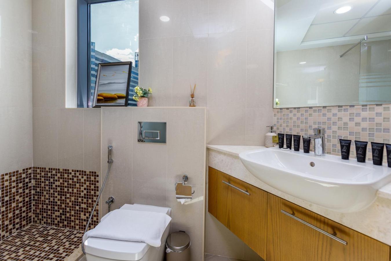 Apartment Burj Khalifa View - 1br In Bellevue Tower 2, Downtown - Allsopp & Allsopp *