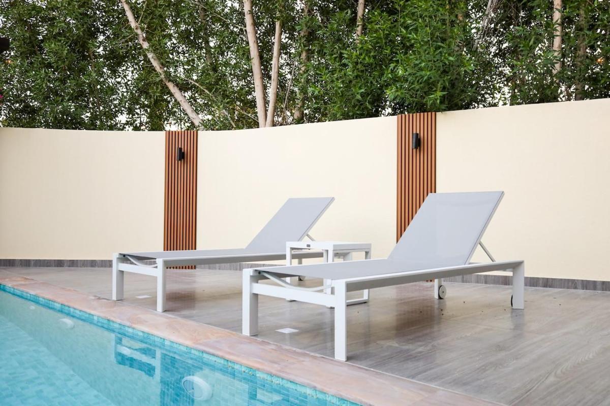 Villa Stunning 4 Bed Villa, Private Pool, Damac Hills