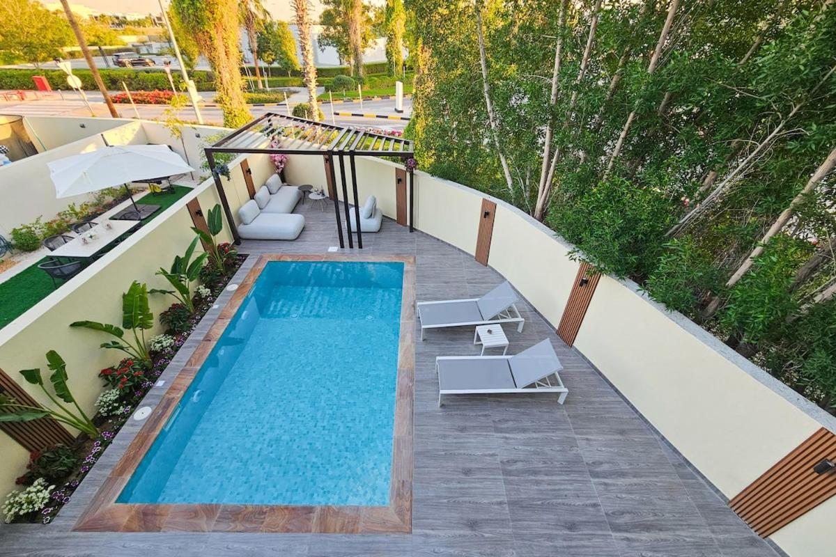 Villa Stunning 4 Bed Villa, Private Pool, Damac Hills *