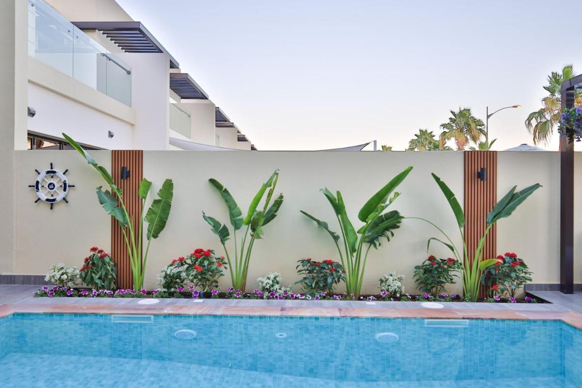 Stunning 4 Bed Villa, Private Pool, Damac Hills Dubai