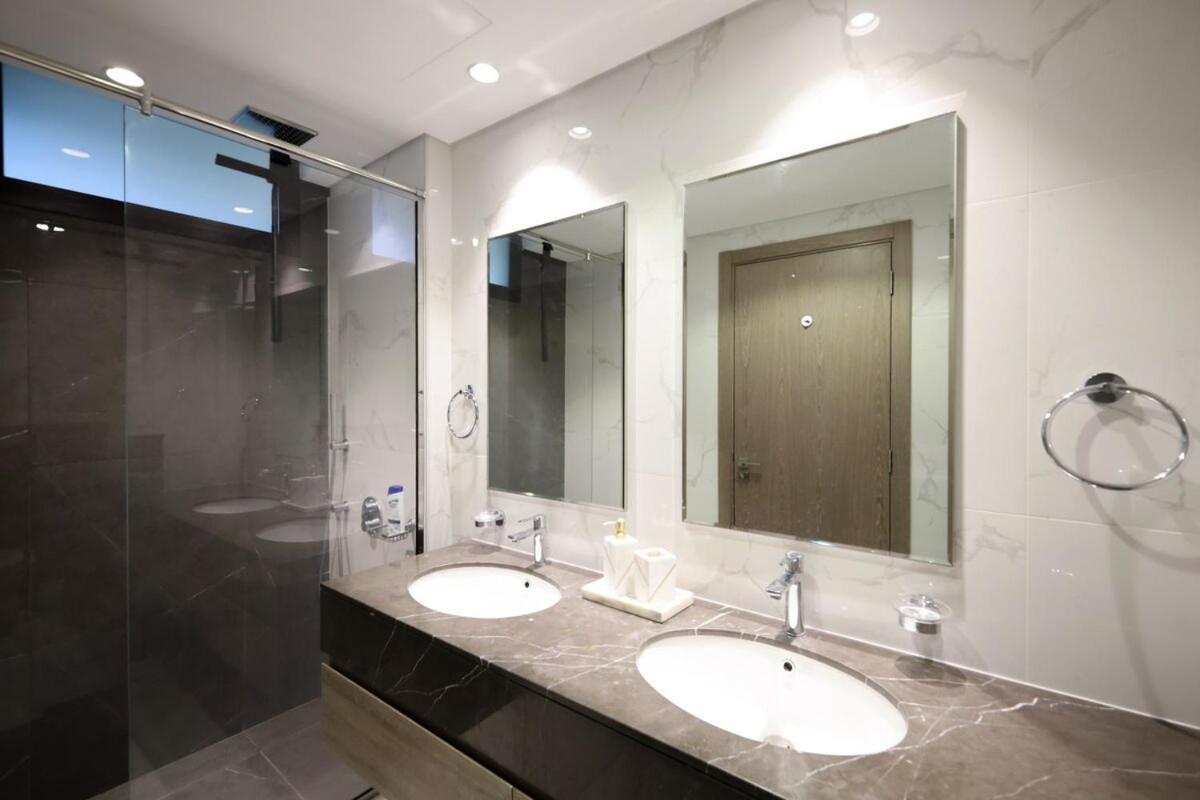 Stunning 4 Bed Villa, Private Pool, Damac Hills Dubai