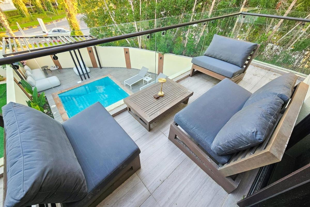 Stunning 4 Bed Villa, Private Pool, Damac Hills Dubai