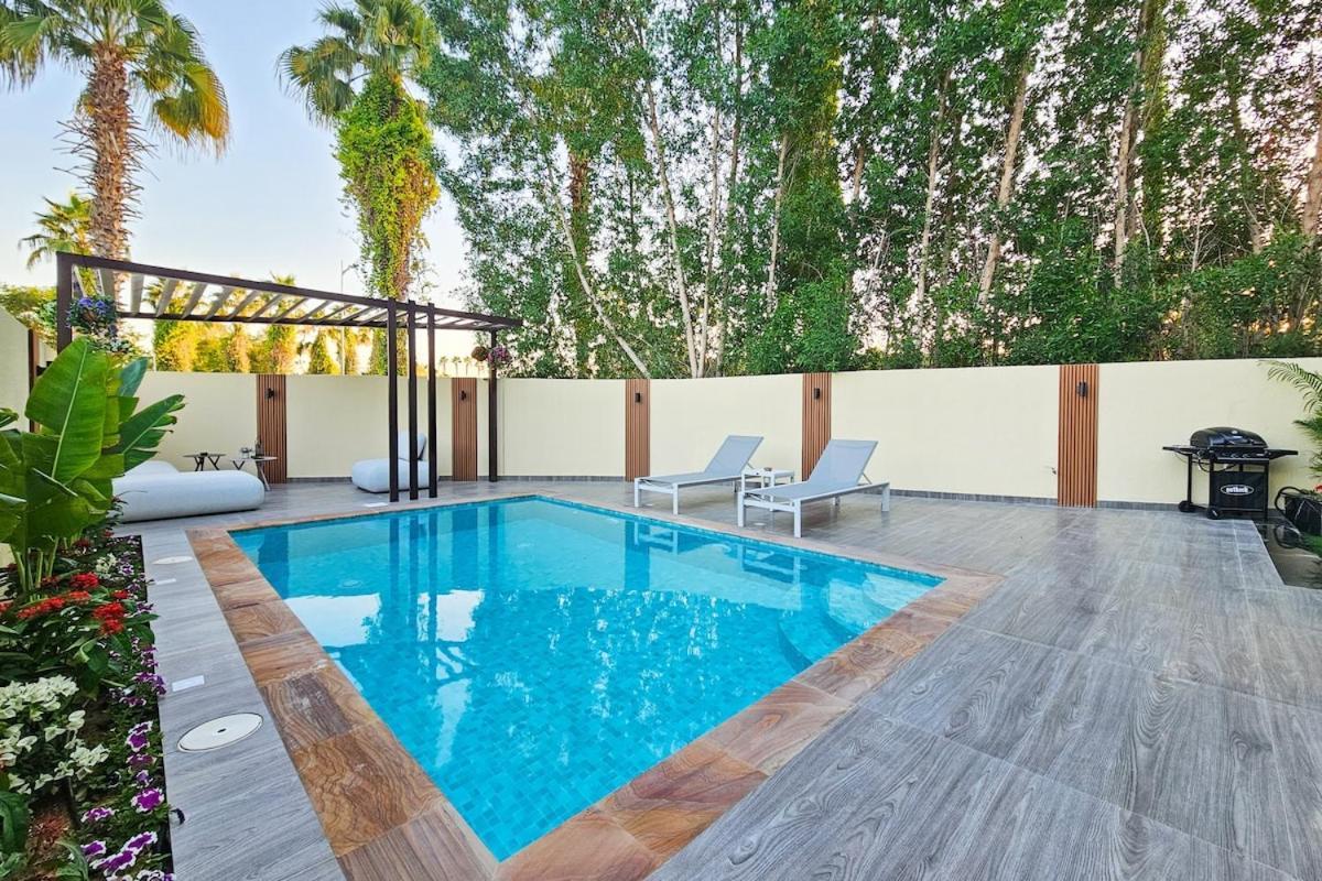 Stunning 4 Bed Villa, Private Pool, Damac Hills