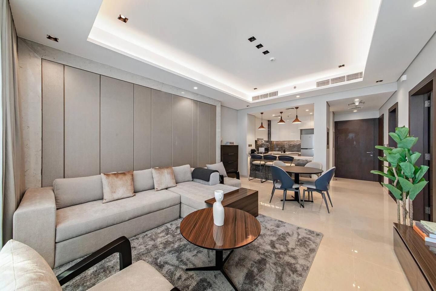 Apartment 10 Mins To Mall1brbusiness Bay Heaven Dubai