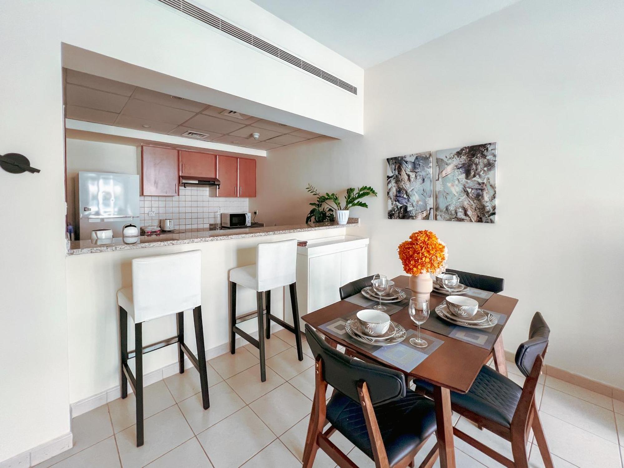 Gorgeous One Bedroom In The Heart Of *