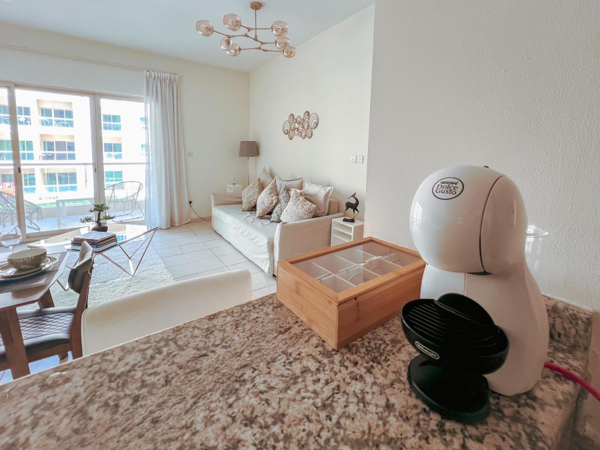 Gorgeous One Bedroom In The Heart Of Apartment *
