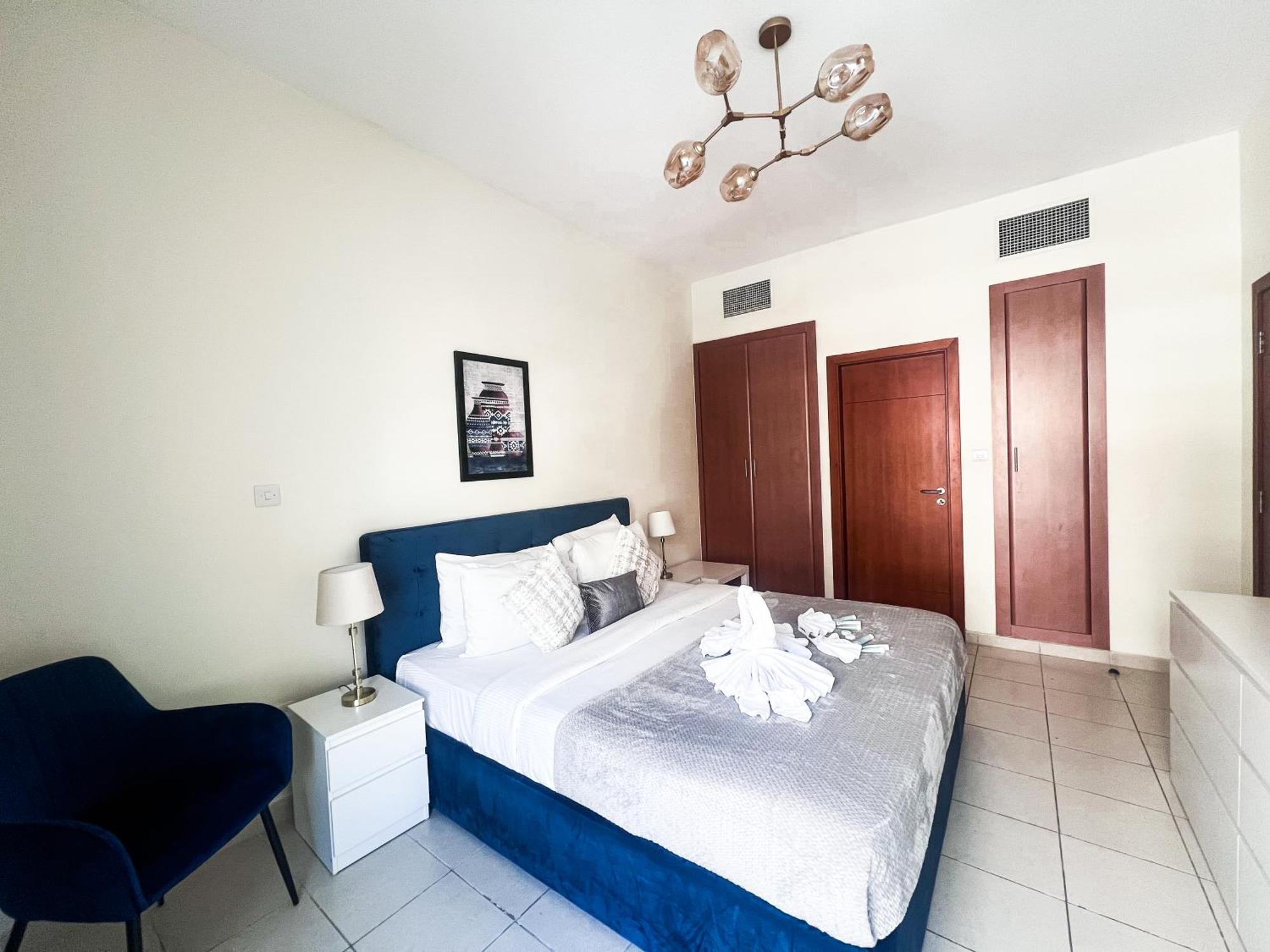 Gorgeous One Bedroom In The Heart Of *