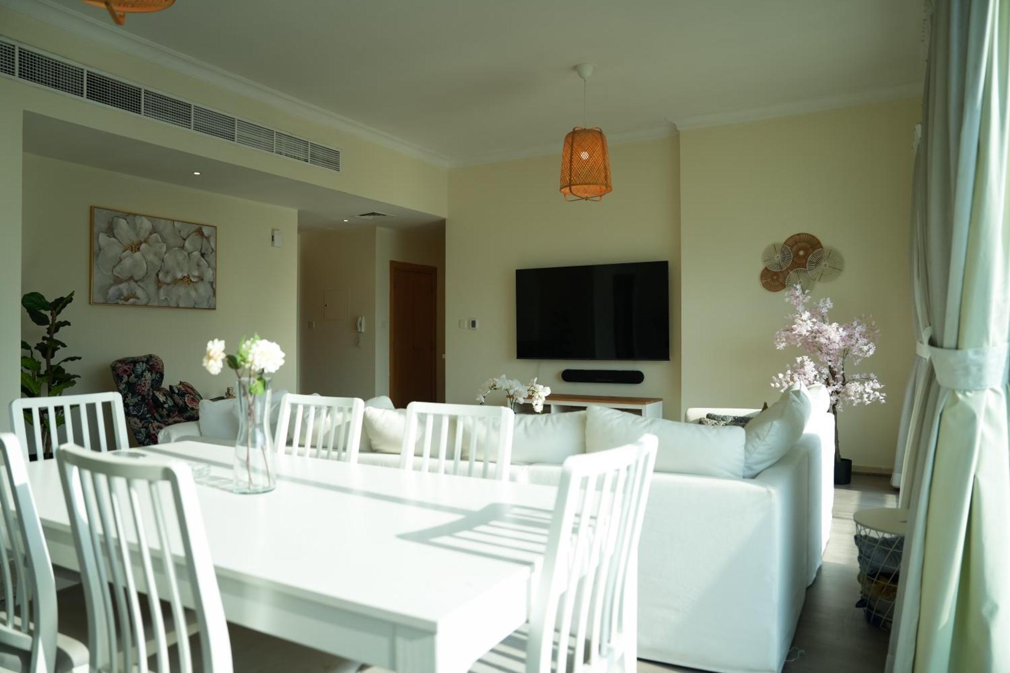 Apartment Mayfair Residency 1, 2-bed With Canal View *