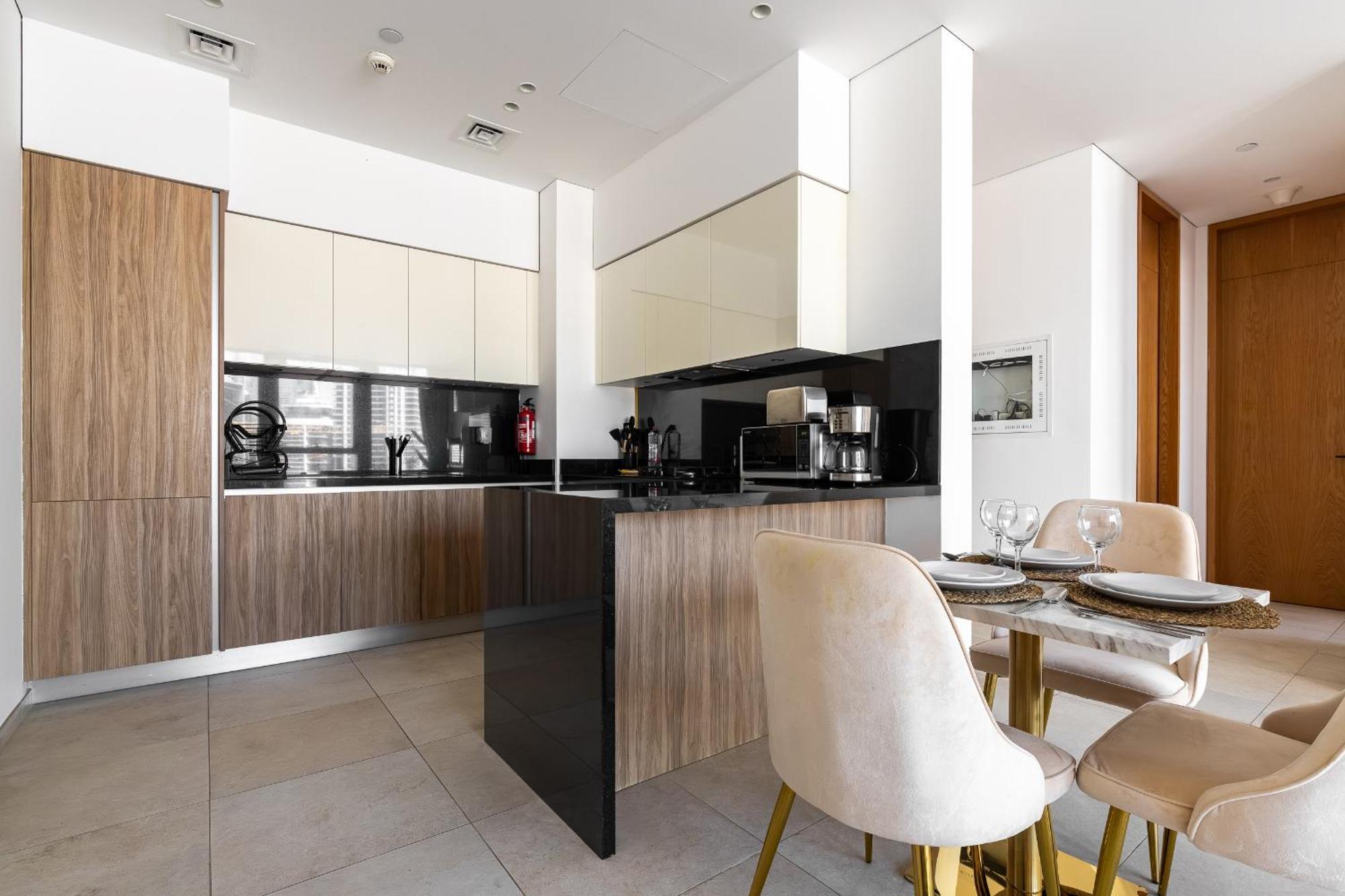 Modern 1br In The Heart Of By Simply Comfort * Dubai