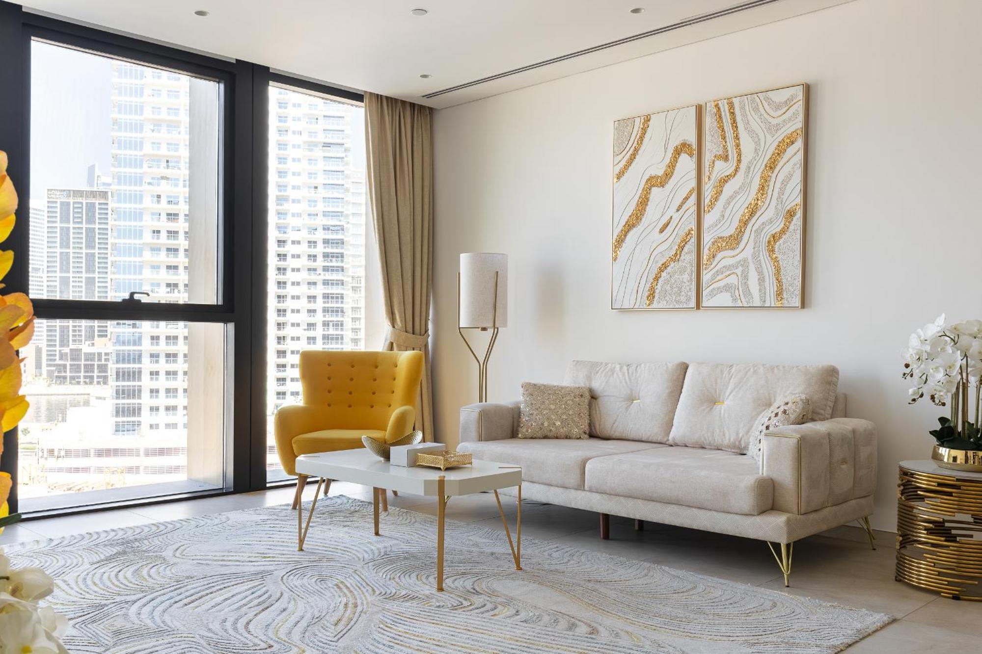 Modern 1br In The Heart Of By Simply Comfort Apartment Dubai
