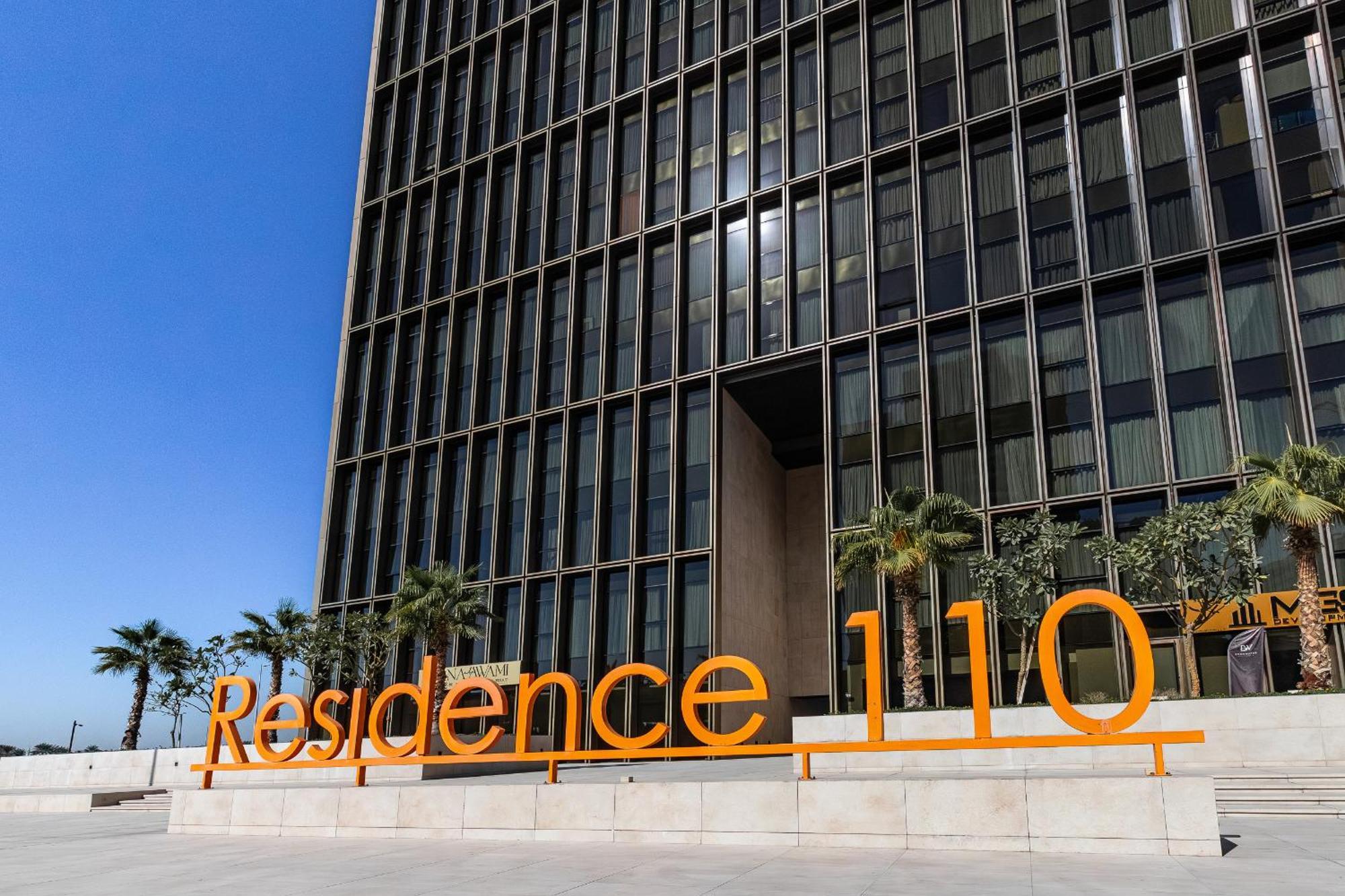 Modern 1br In The Heart Of By Simply Comfort Dubai