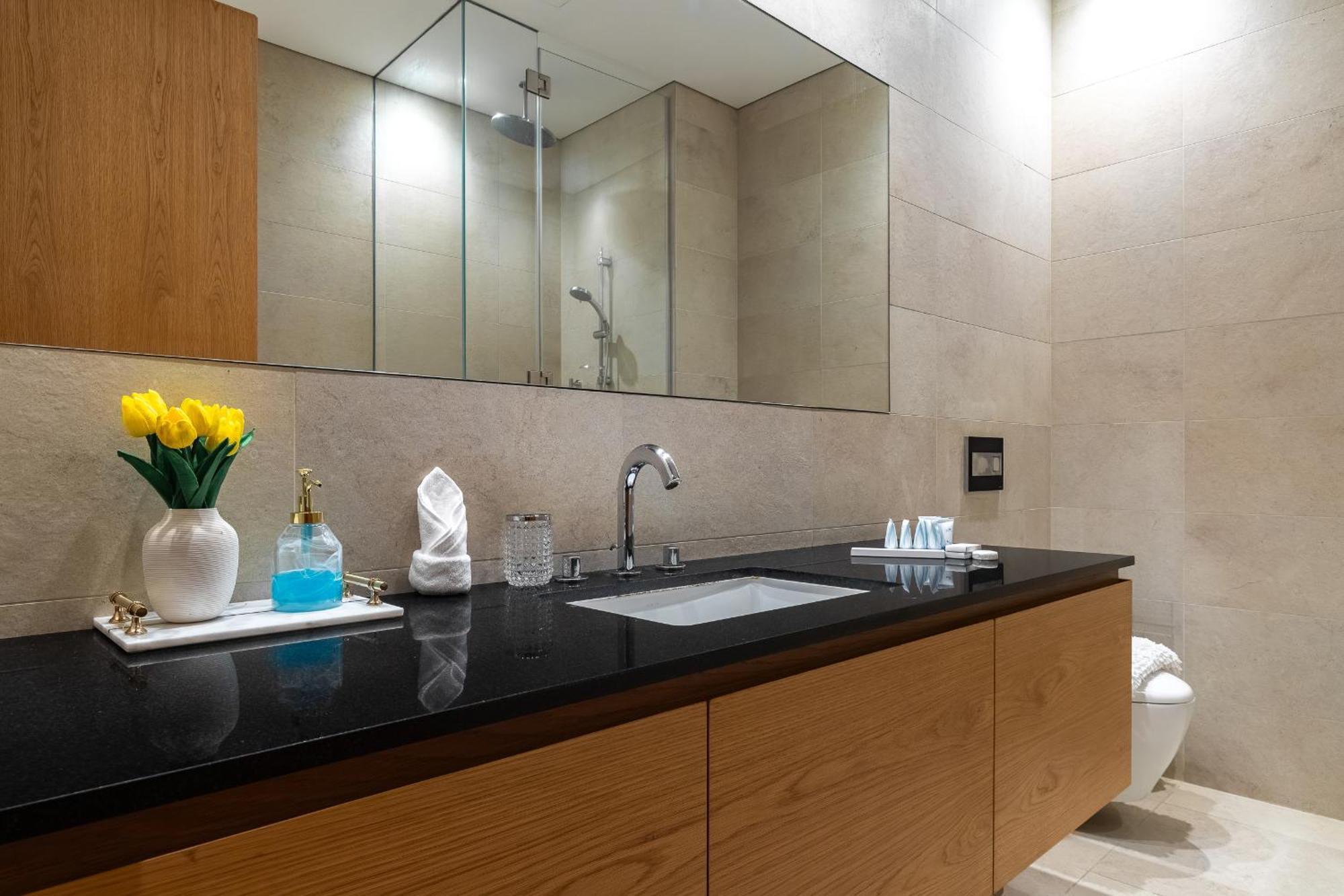 Modern 1br In The Heart Of By Simply Comfort * Dubai