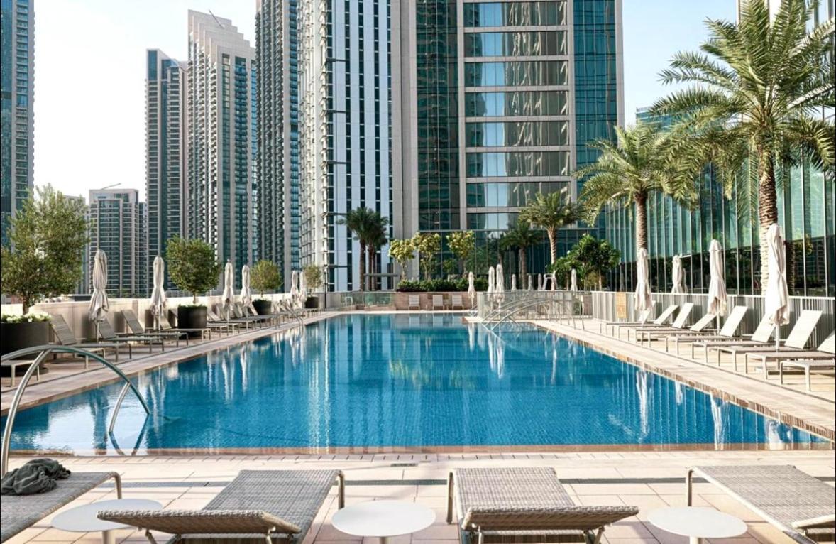 Apartment 2br With Pool & Gym 2mins To Burj & Mall *