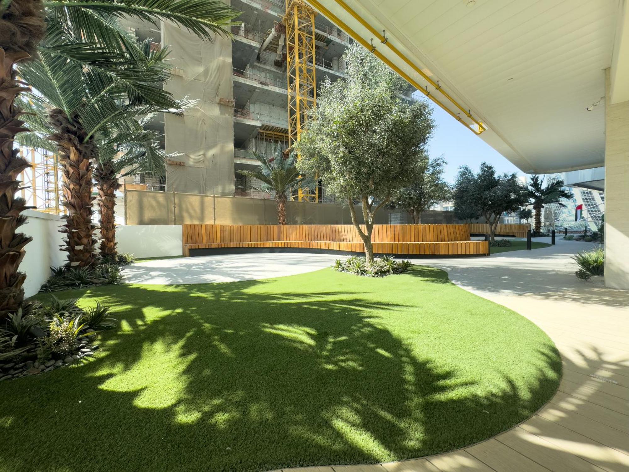 Luxury Marasi Drive, 1bdr With Private Jacuzzi * Dubai