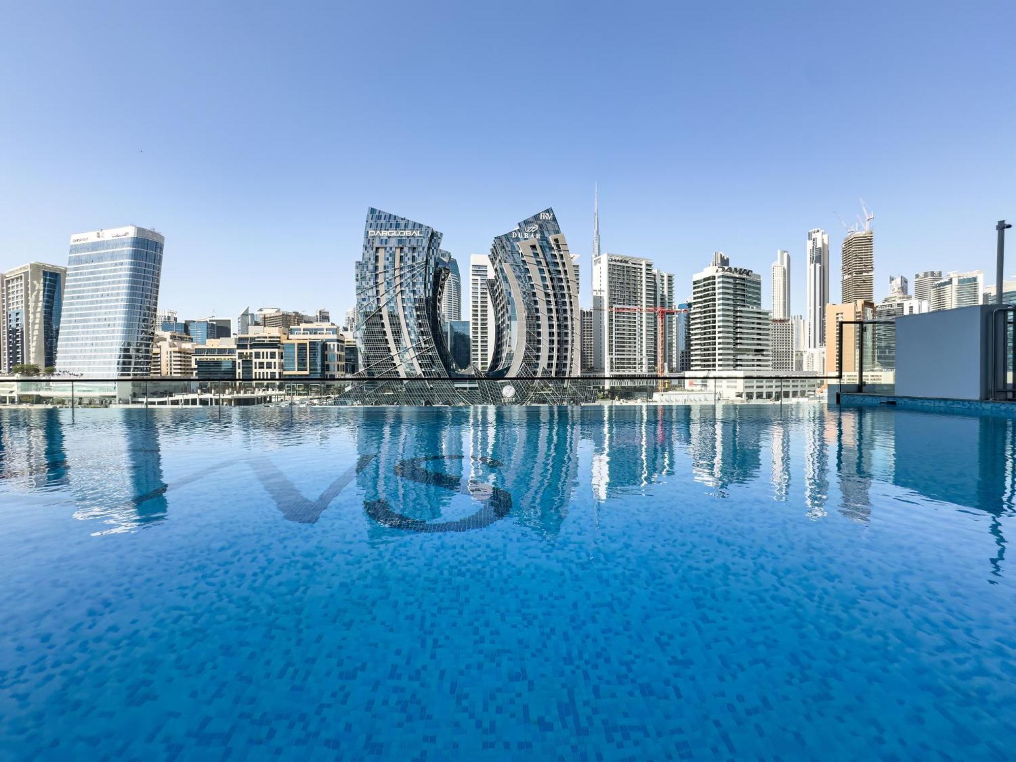 Luxury Marasi Drive, 1bdr With Private Jacuzzi * Dubai