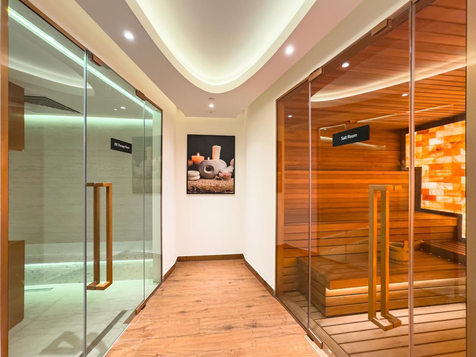 Luxury Marasi Drive, 1bdr With Private Jacuzzi Apartment