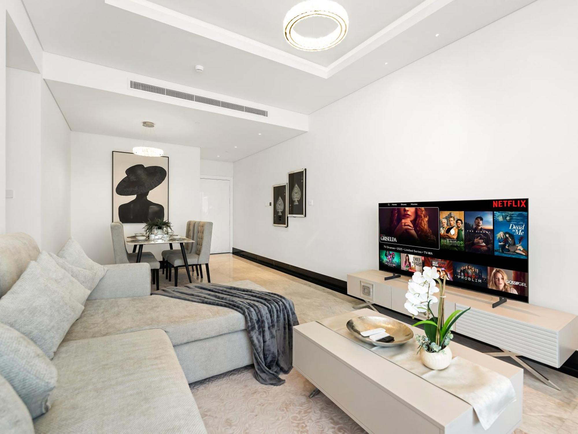 Apartment Luxury Marasi Drive, 1bdr With Private Jacuzzi