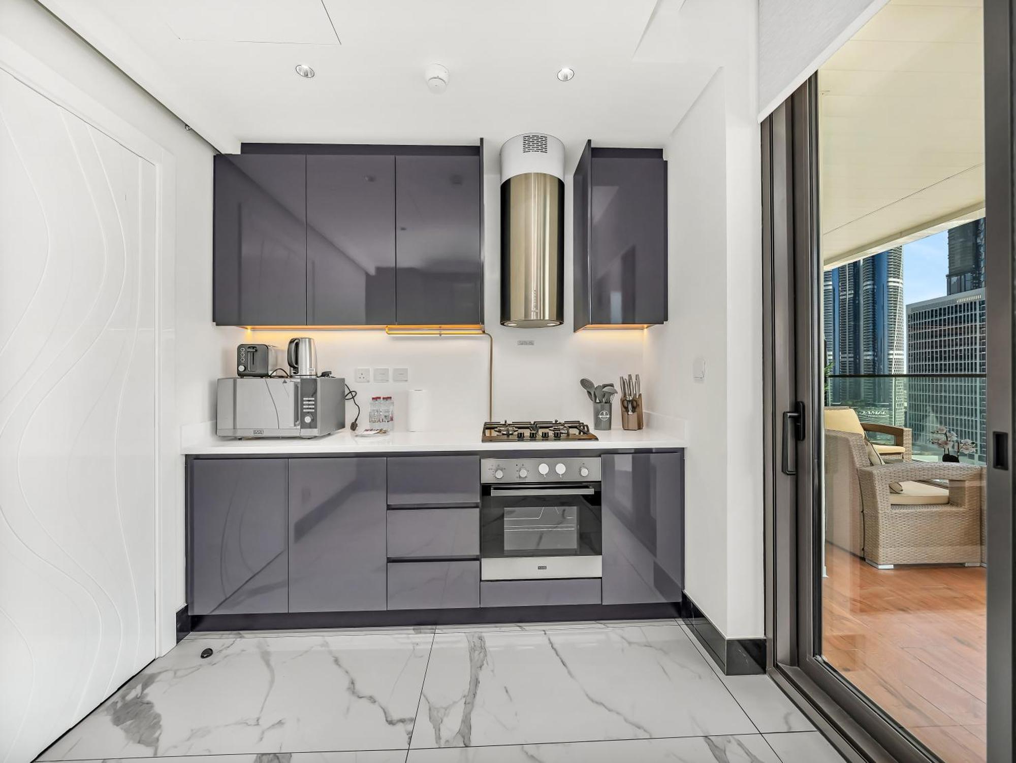 Luxury Marasi Drive, 1bdr With Private Jacuzzi Dubai