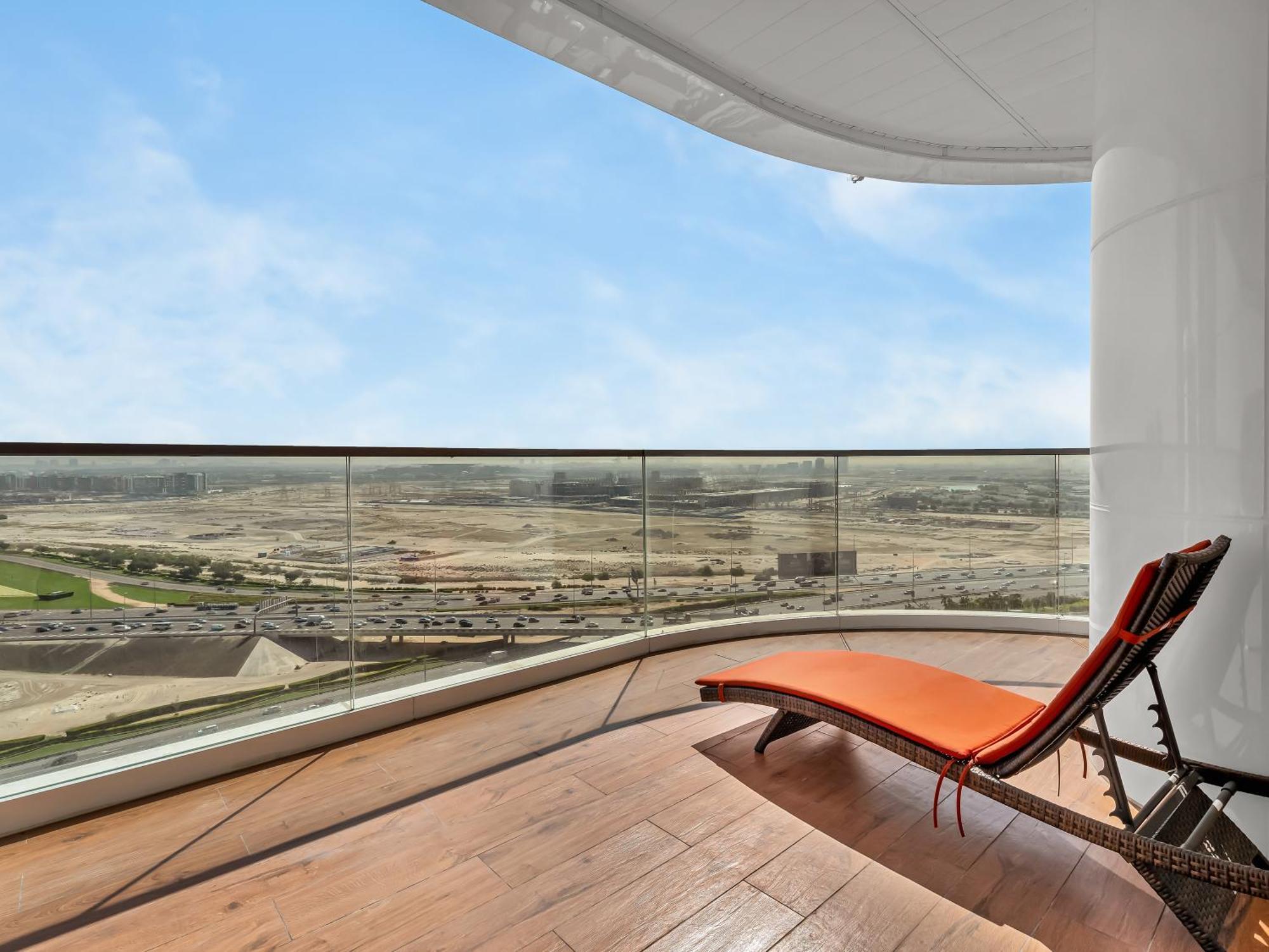 Luxury Marasi Drive, 1bdr With Private Jacuzzi Apartment Dubai