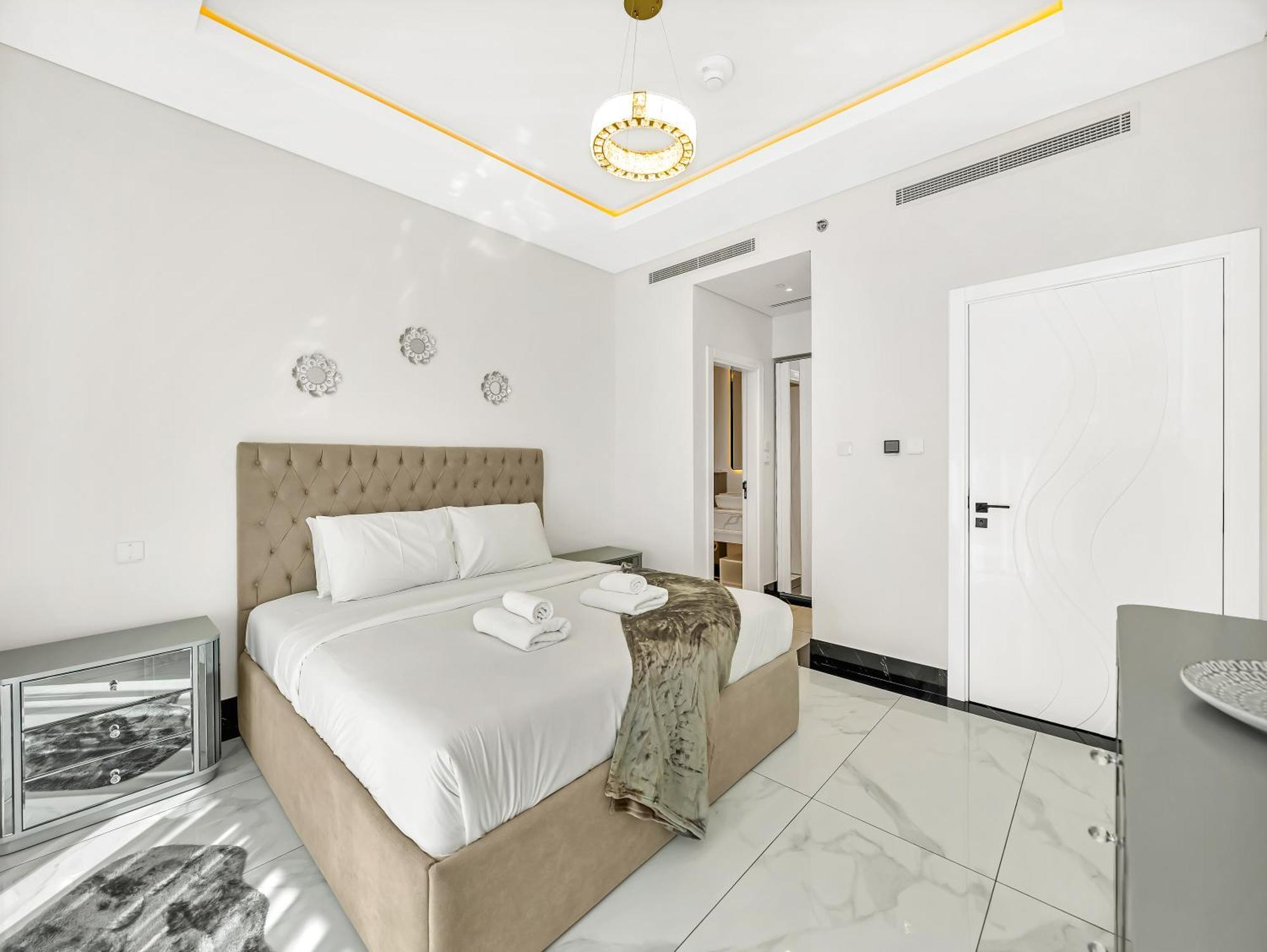 Luxury Marasi Drive, 1bdr With Private Jacuzzi Dubai