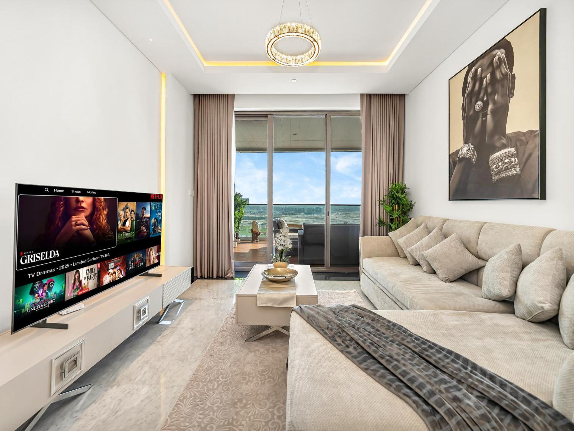 Apartment Luxury Marasi Drive, 1bdr With Private Jacuzzi *