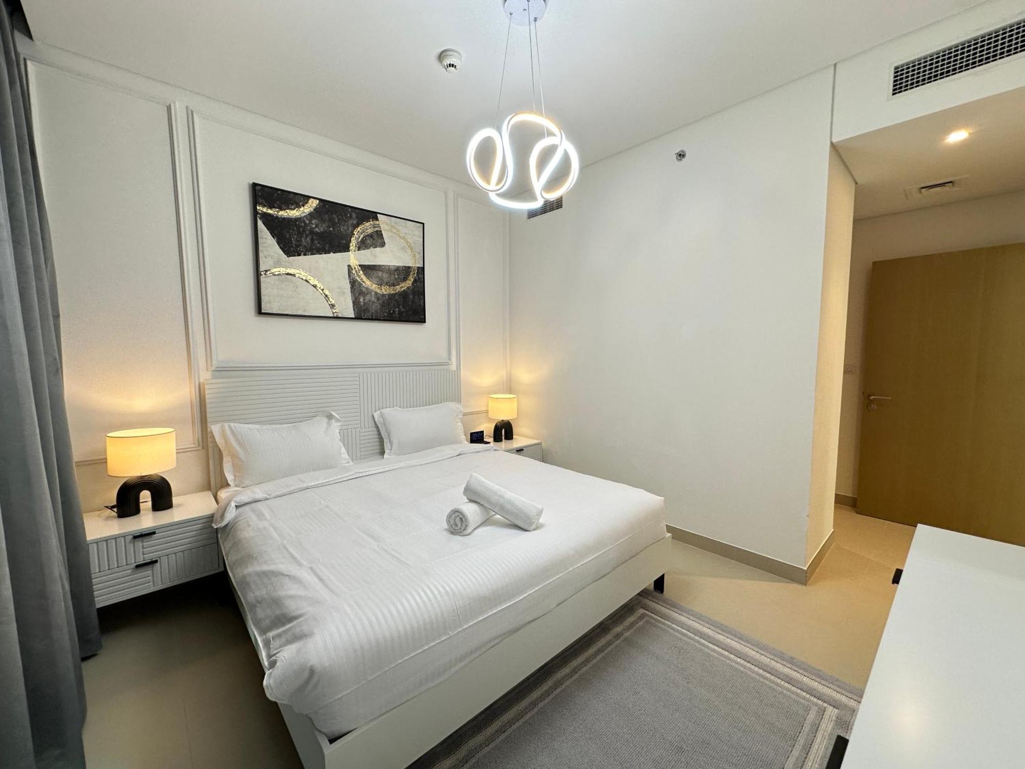5242 Emaar T1 Marina - Infinity Homes Apartment Dubai