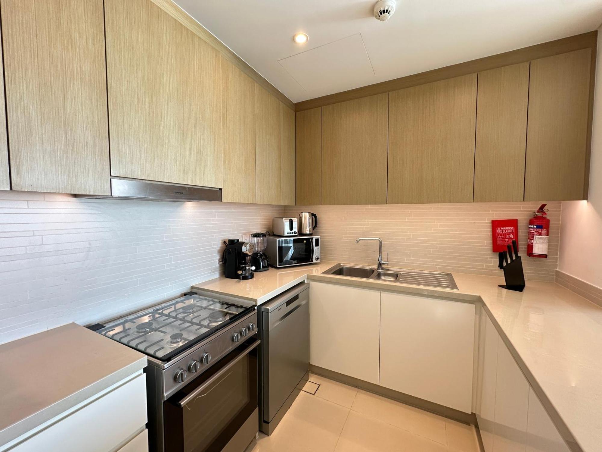 5242 Emaar T1 Marina - Infinity Homes Apartment