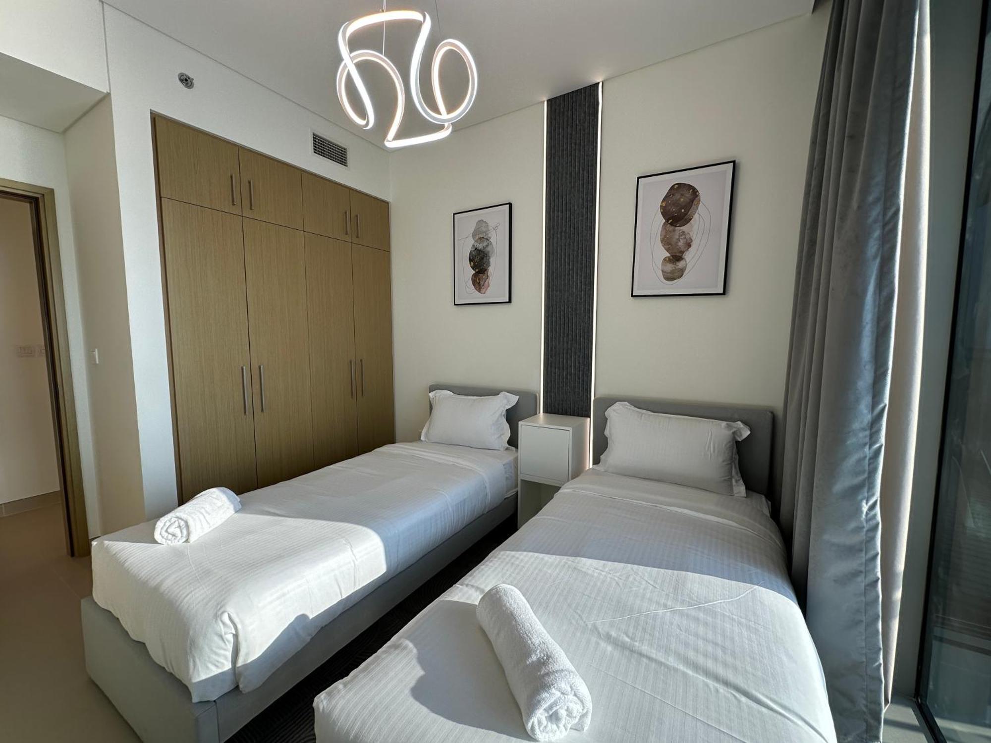 5242 Emaar T1 Marina - Infinity Homes Dubai