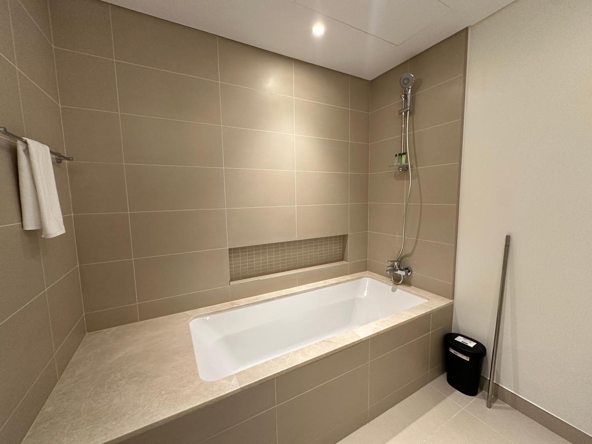 5242 Emaar T1 Marina - Infinity Homes Apartment Dubai