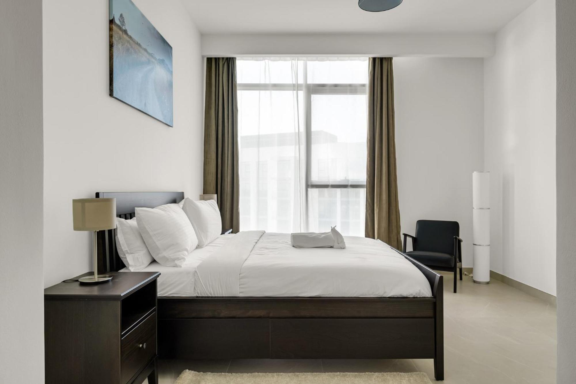 Apartment Canalfront - Location Up To 7 Guests Dubai