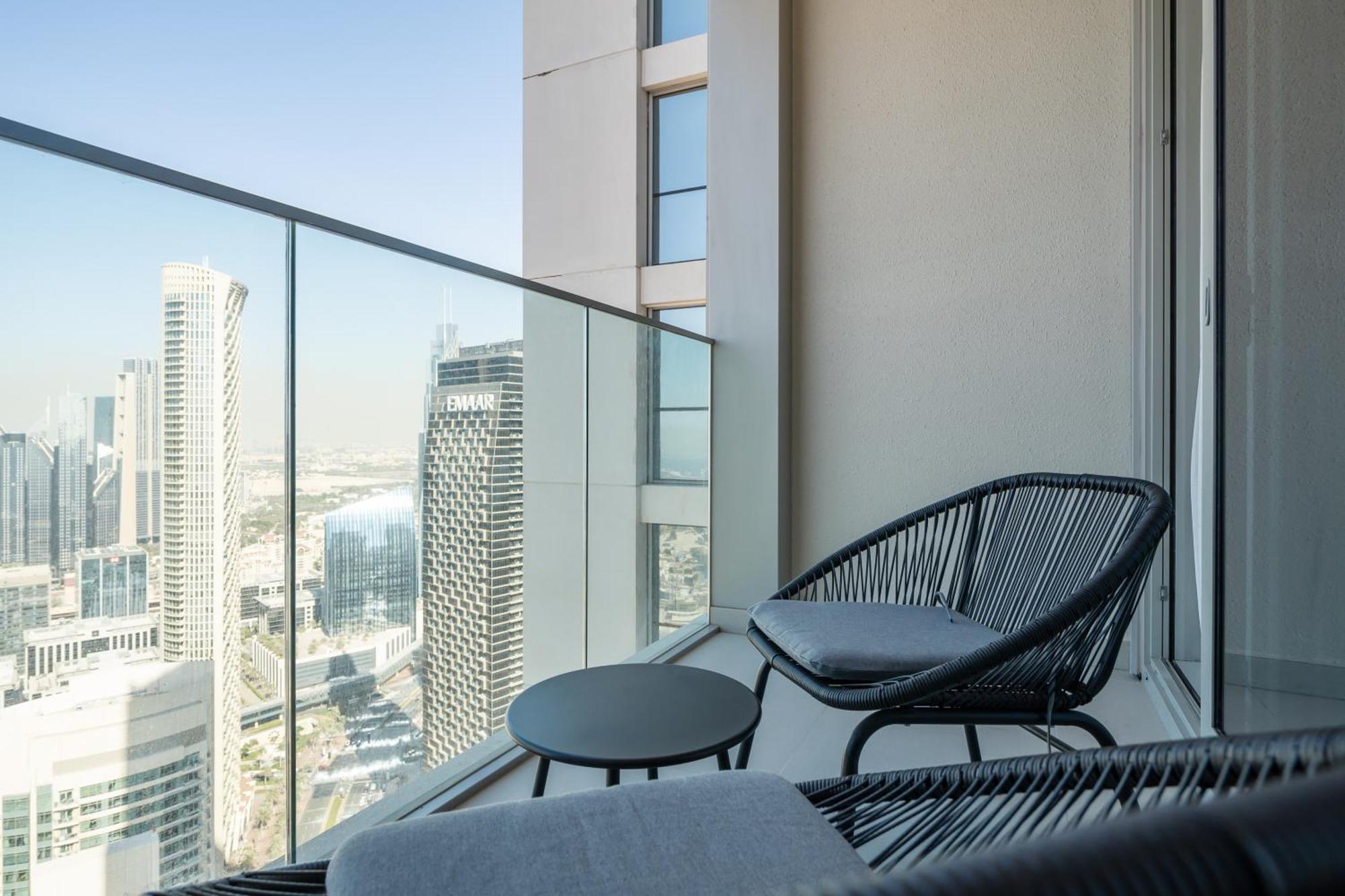 Apartment 2br With Pool & Gym 2mins To Burj & Mall
