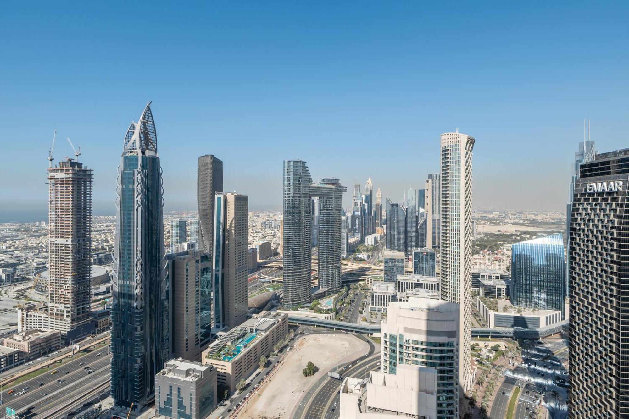Apartment 2br With Pool & Gym 2mins To Burj & Mall