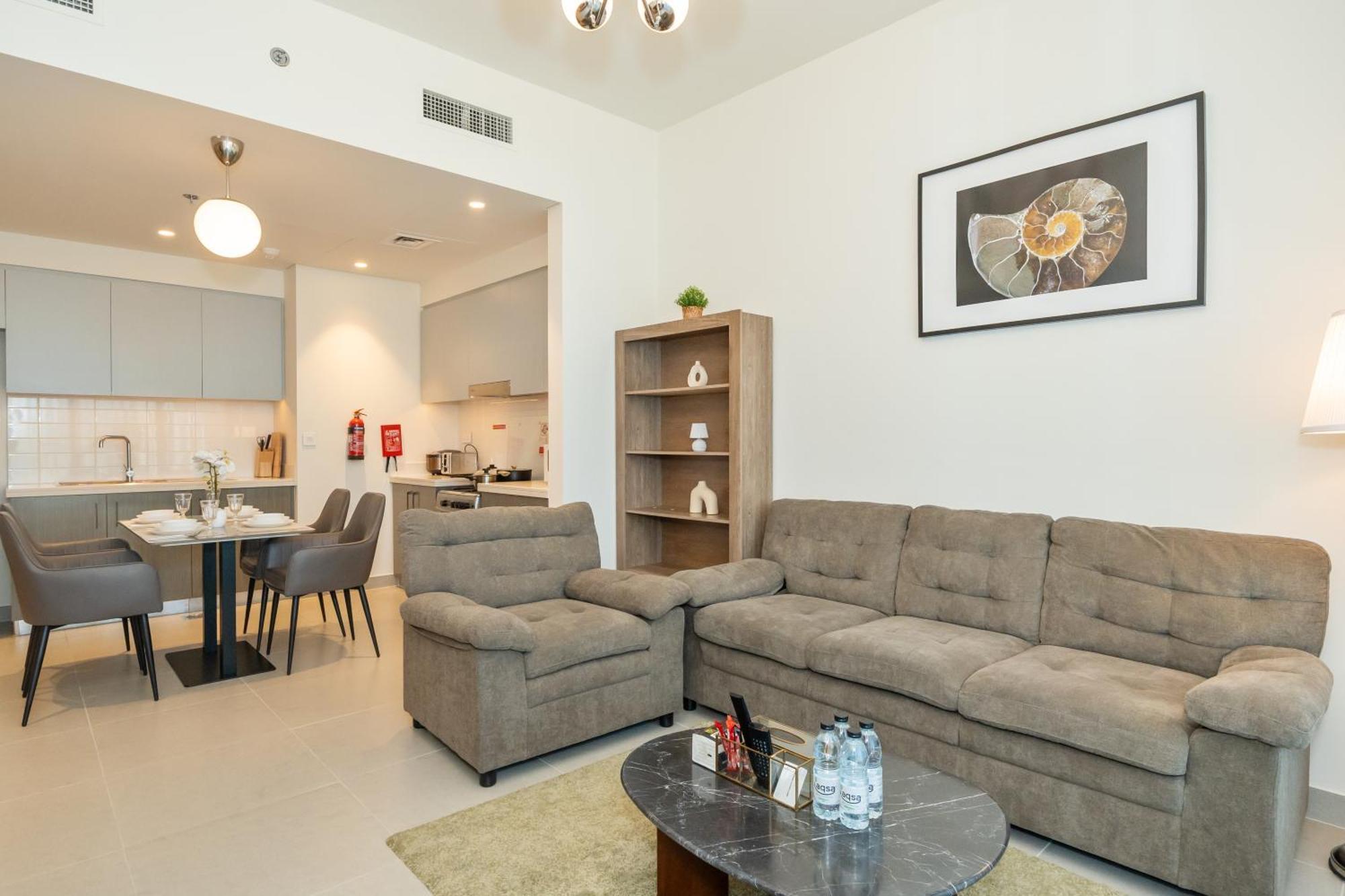 Apartment 2br With Pool & Gym 2mins To Burj & Mall Dubai