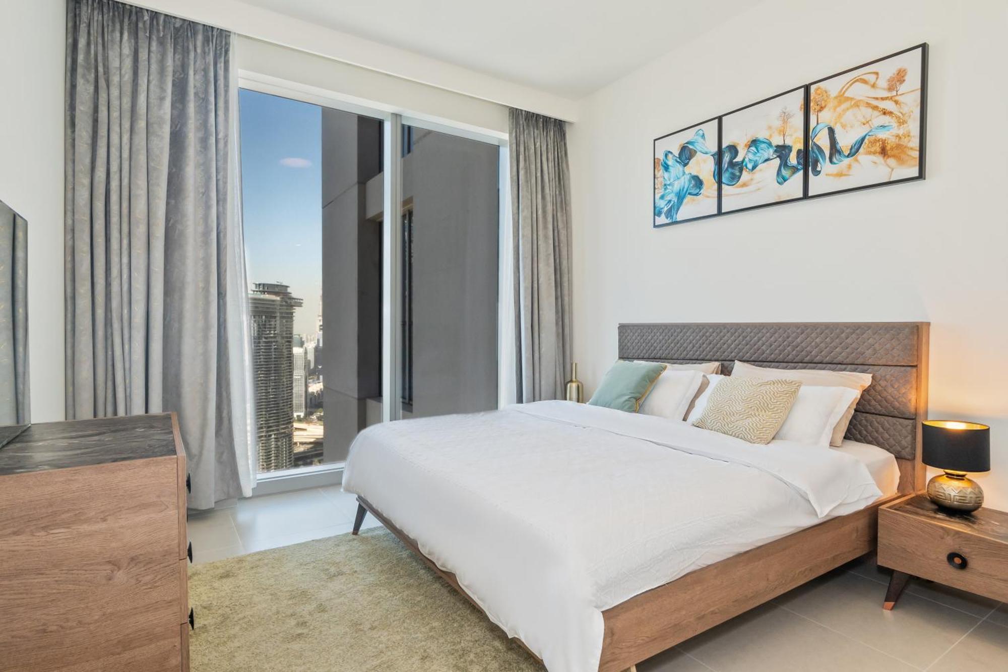 2br With Pool & Gym 2mins To Burj & Mall * Dubai