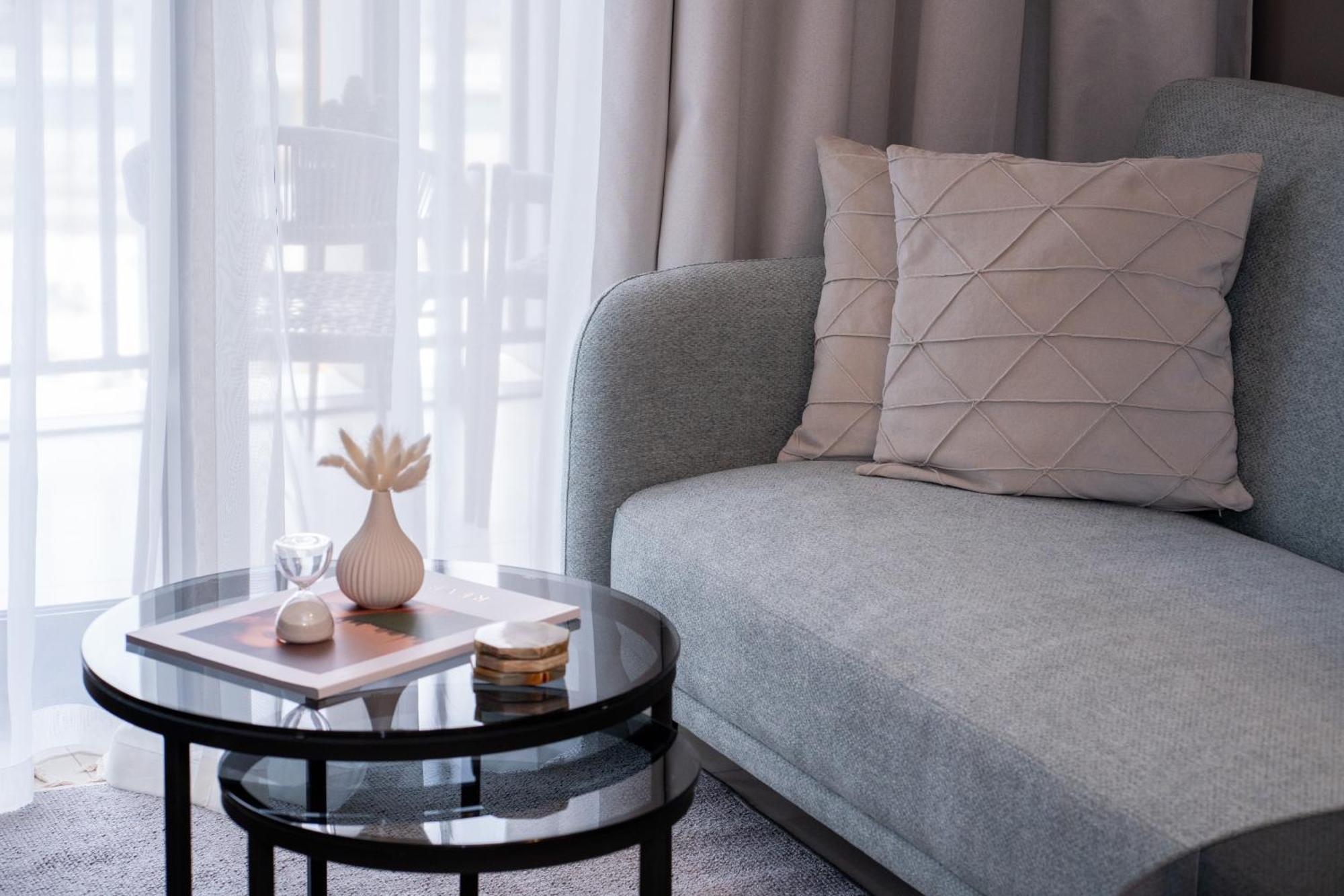 Apartment Keyrock Living - Lakeview Luxury With Pool Access