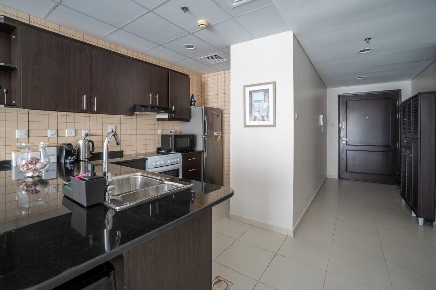 Vibrant One Bedroom In Jbr Dubai