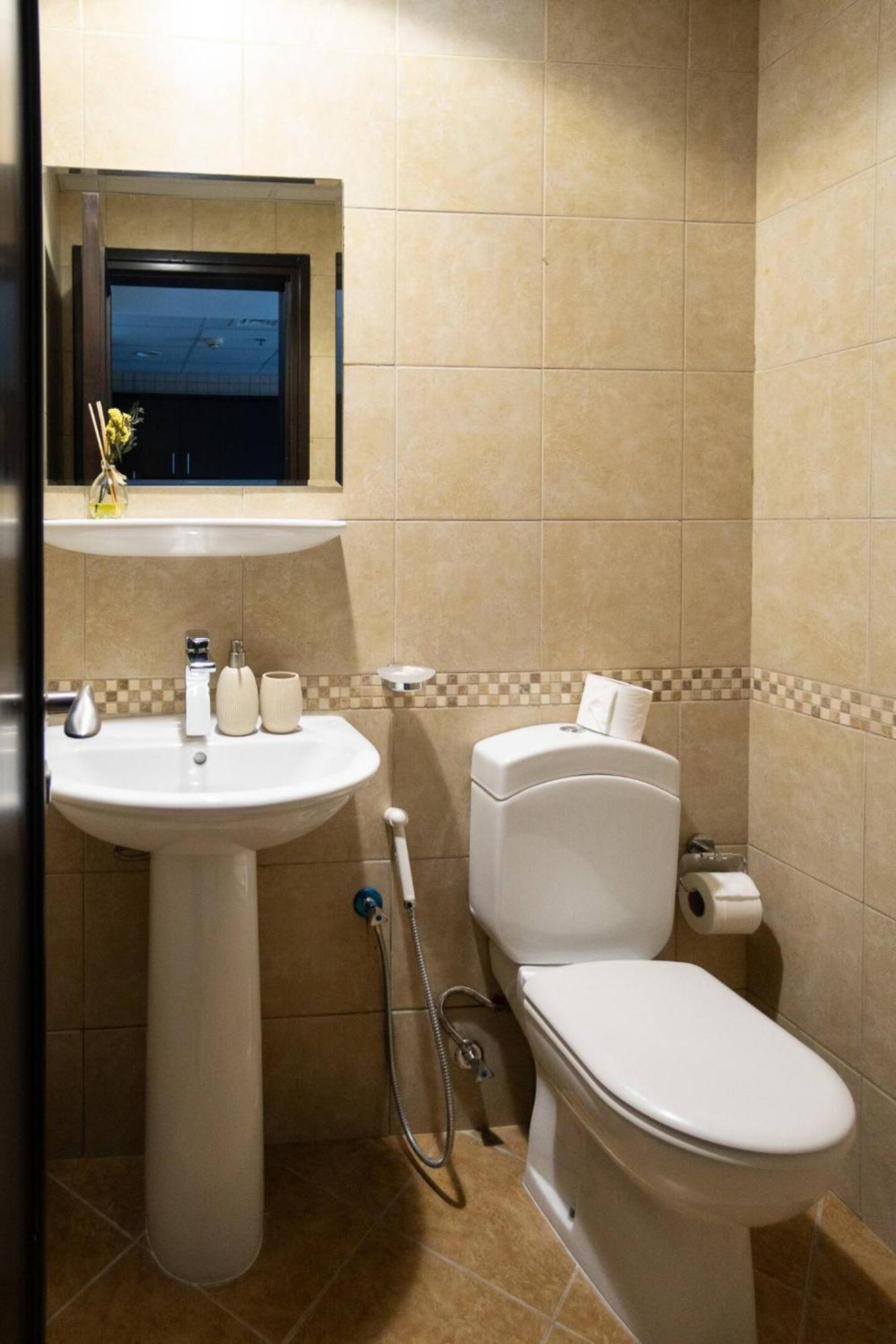 Vibrant One Bedroom In Jbr Apartment *