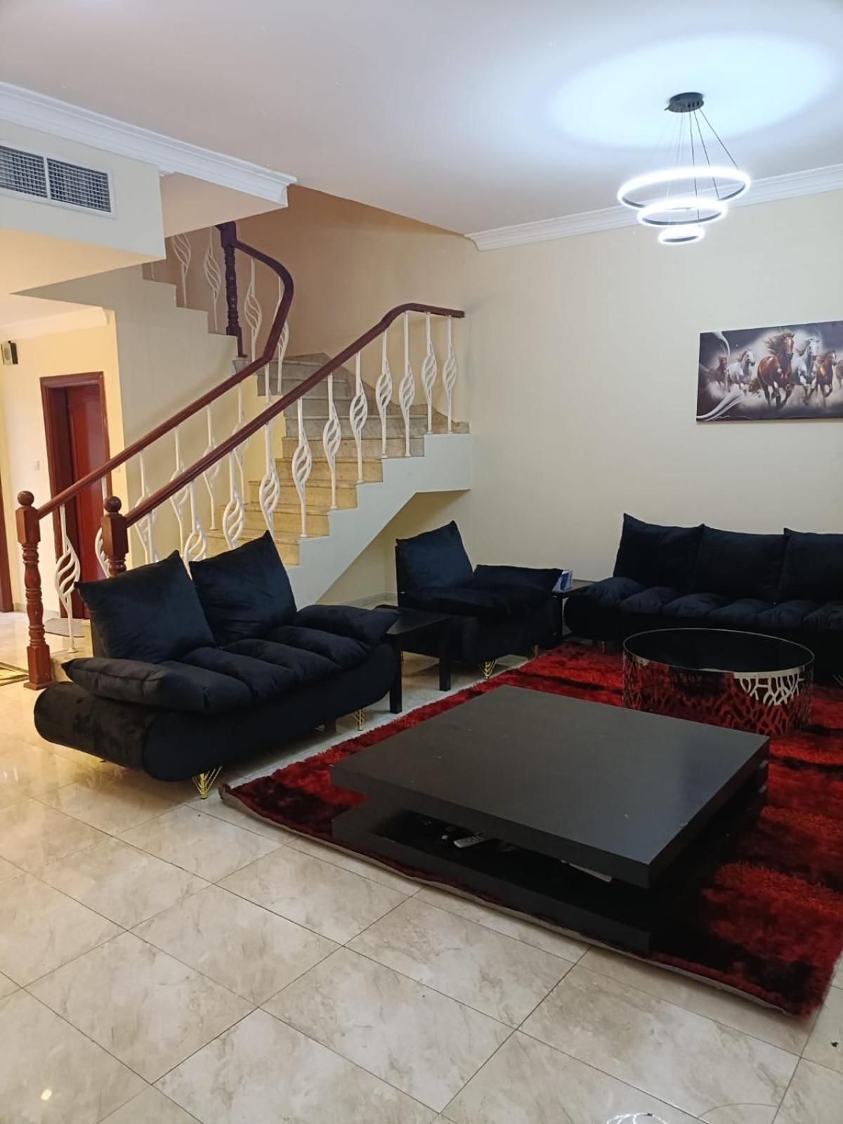 Royal Line Villa *